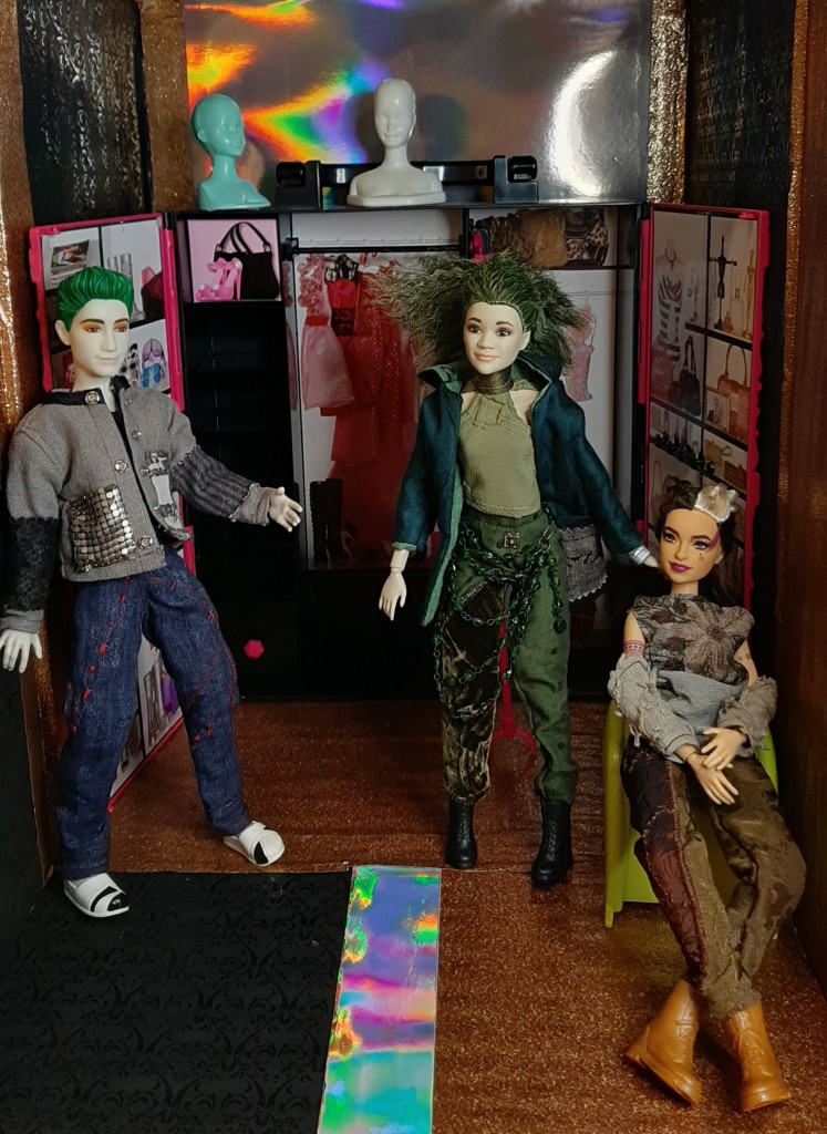 Dressing Zombies 12