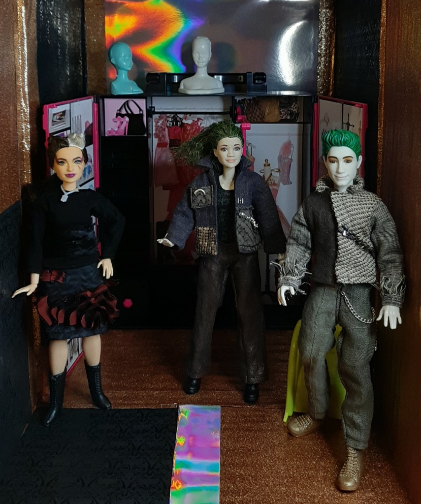 Dressing Zombies 14